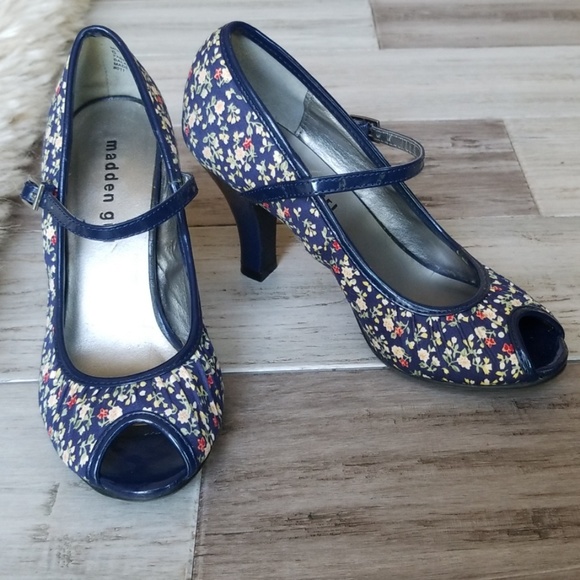 Madden Girl Shoes - Madden Girl Mollyyy Peep Toe Pumps